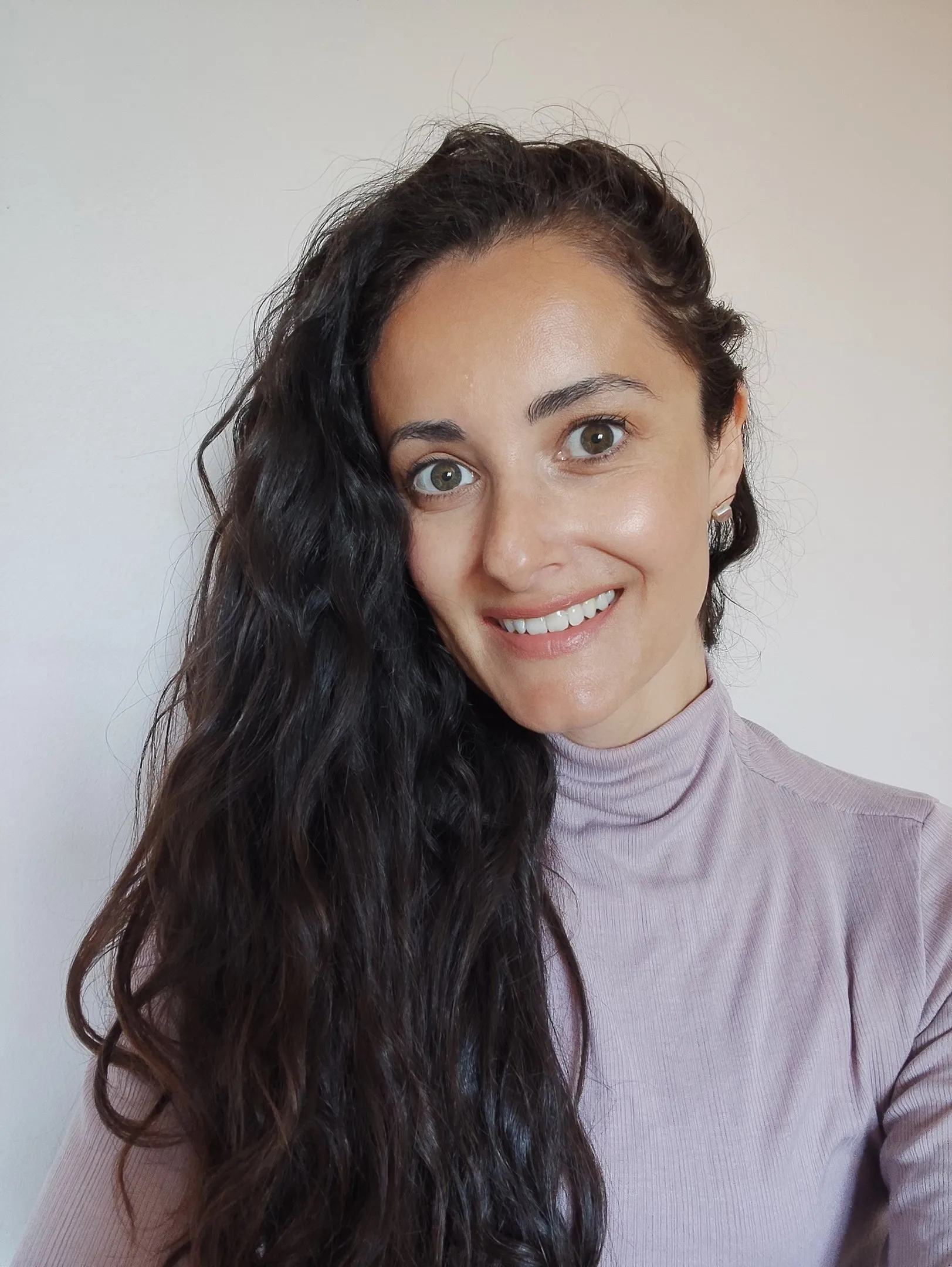 Zara, EMDR and Nondual therapist